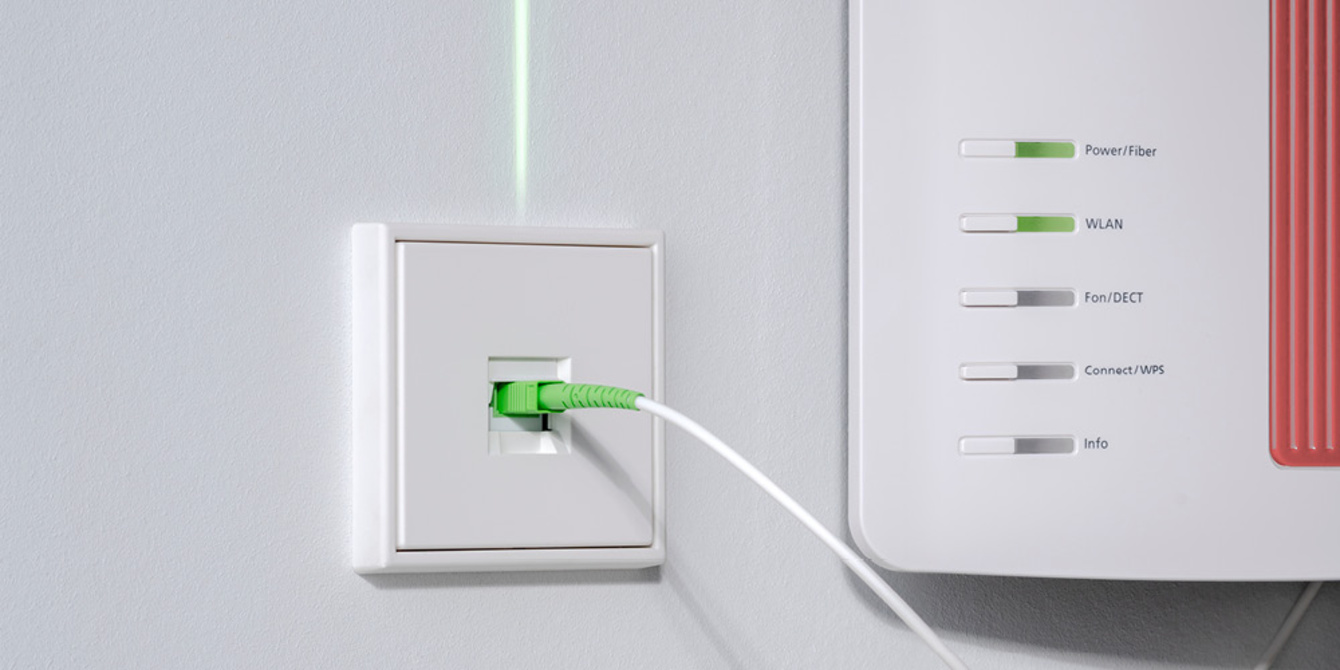 Die neuen Glasfaser-Anschlussdosen bei Elektro Bina in Büdingen