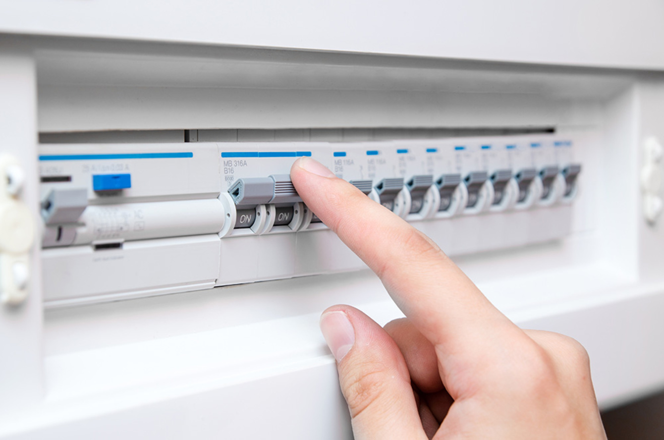 Schalt­schrank­bau bei Elektro Bina in Büdingen